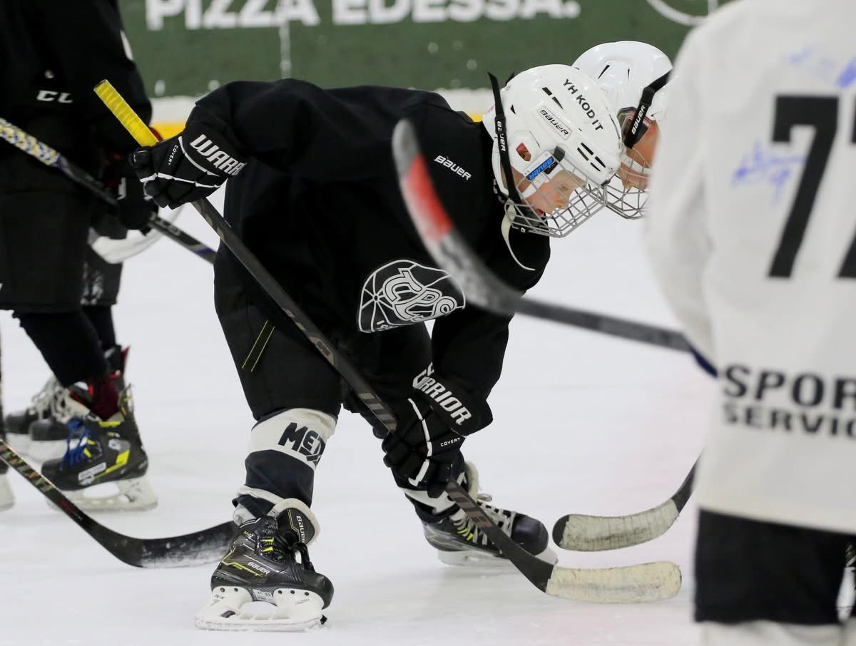 JunioritTPS's tweet photo. 🏒 Summer Hockey Camp 2025 leiriviikot takana! Kiitos kaikille osallistujille! ☀️

Meidän huikeat kesäleirit päättyivät perjantaina – ja mitkä viikot ne olivatkaan!

TS-jääkiekkoleiri järjestetään heinäkuun lopulla – ilmoittaudu nyt ja varmista paikkasi 👉 https://t.co/iMhgoAmP2P https://t.co/kfAnYwQpRS