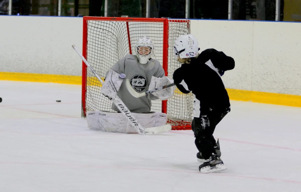 🏒 Summer Hockey Camp 2025 leiriviikot takana! Kiitos kaikille osallistujille! ☀️

Meidän huikeat kesäleirit päättyivät perjantaina – ja mitkä viikot ne olivatkaan!

TS-jääkiekkoleiri järjestetään heinäkuun lopulla – ilmoittaudu nyt ja varmista paikkasi 👉 tps-juniorit.net