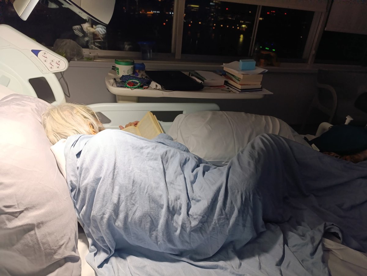 Mama's blood glucose since last night 

Midnight 1.8 mmol/L
2 am: 2.7 mmol/L
3 am: 1.7 mmol/L
5 am: 1.3 mmol/L
6 am: 1.5 mmol/L
7 am: 1.8 mmol/L
9 am: 1.5 mmol/L

Right now 1.6 mmol/L

#SaveLaila 
#FreeAlaa