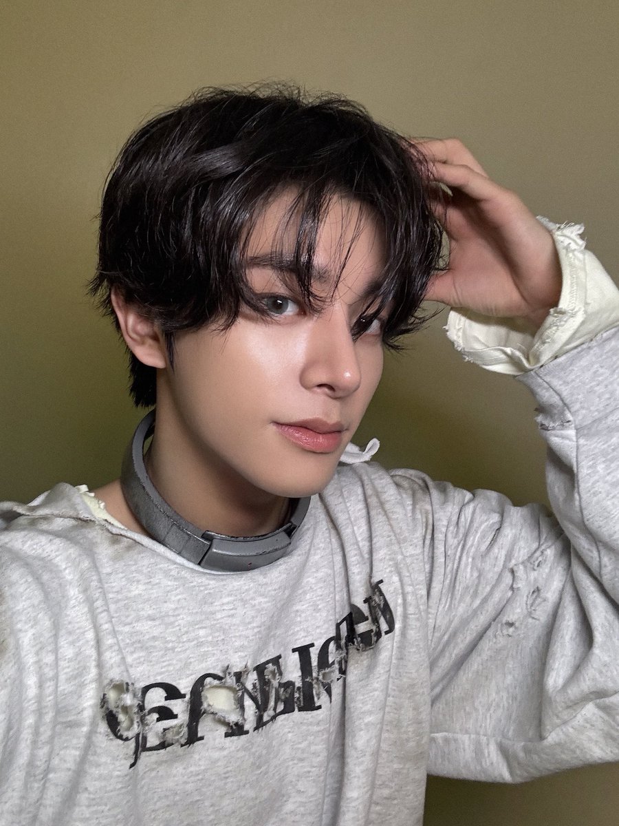 밋 tweet media