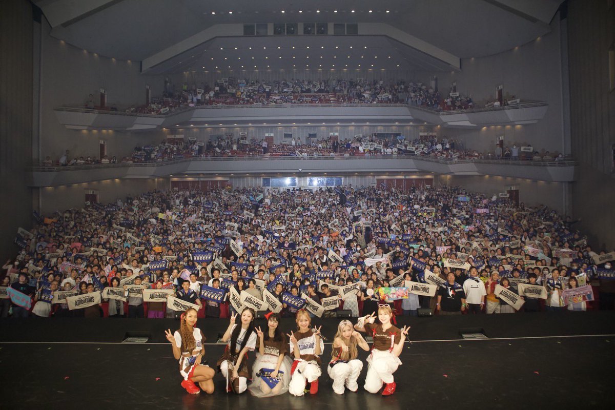yumi_lgm_0529's tweet photo. Ambitiousツアー@福岡
ありがとうございました！
みんなありえないぐらい声出てて嬉しかった！！！！！
この2日間、九州地方の番組やラジオで知ってくれて初めて来てくれた方もいたのかな、ありがとう、また会いたいです😌
次の福井もよろしくねっ👓🤝🏻◝✩

 #リトグリ
 #リトグリ_Ambitious https://t.co/5jek4fP0hz