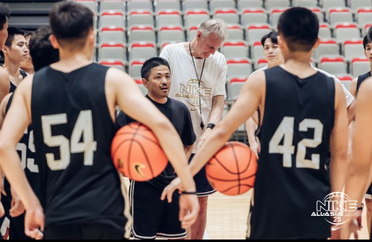 Always an honor working at Nike All Asia Camp

Had a great week in Beijing and heading back to Japan