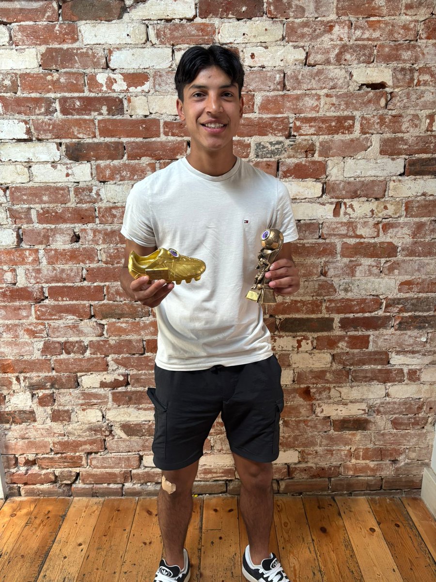FeeringVillage's tweet image. Last night we had our annual rewards night and inter squad pub quiz. Well done to the winners of awards.
Play maker - Liam Tawse
Golden boot/managers players - Lewis Cobden
Players player - Nathan English
Most improved - George Ardley