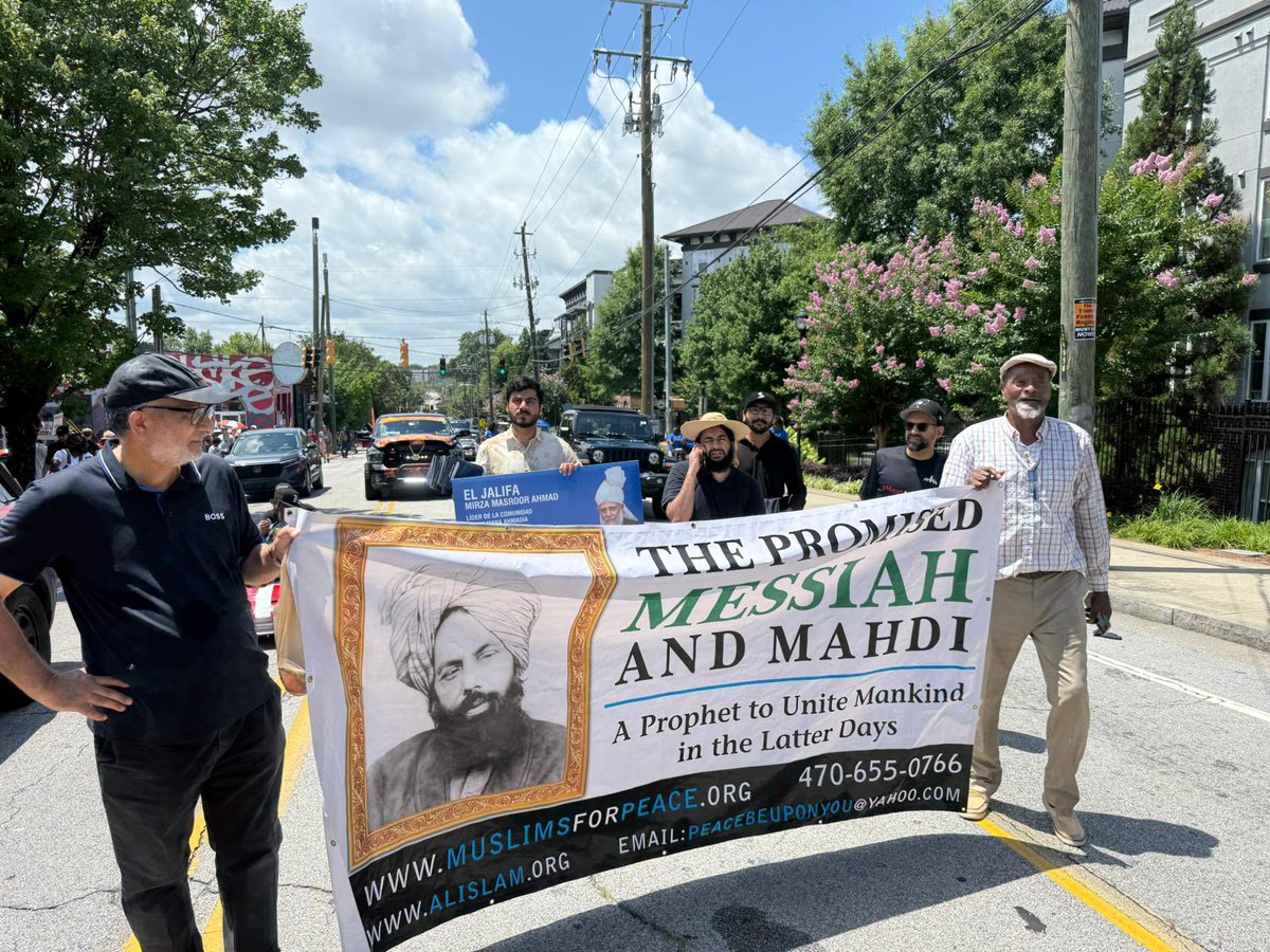 MKA_Atlanta's tweet photo. Ahmadi Muslim Youth from #Atlanta had the honor of participating in the #Juneteenth Parade standing in solidarity with our African American brothers and sisters and commemorating a legacy of freedom and resilience. https://t.co/bfYCmvR0Lg