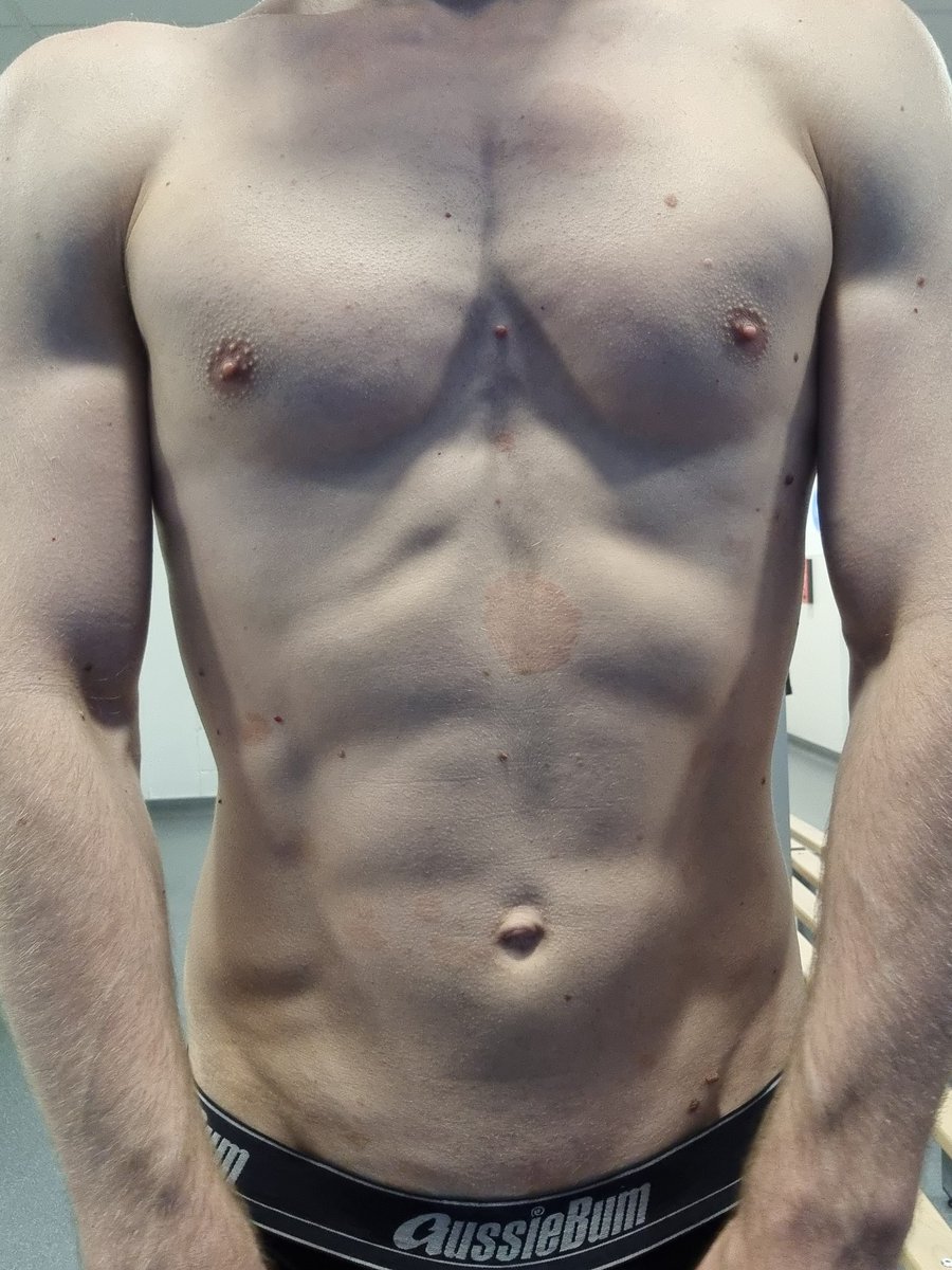 Slowly turning into a himbo toilet 😈