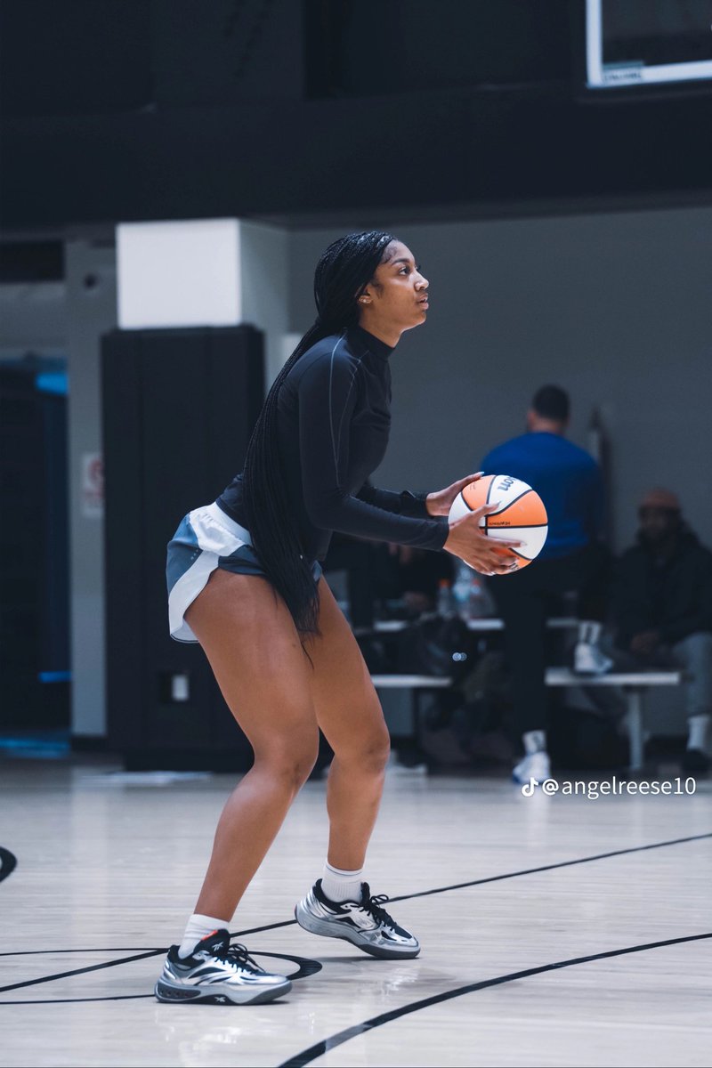 Agel Reese (@rosek48487) on Twitter photo 