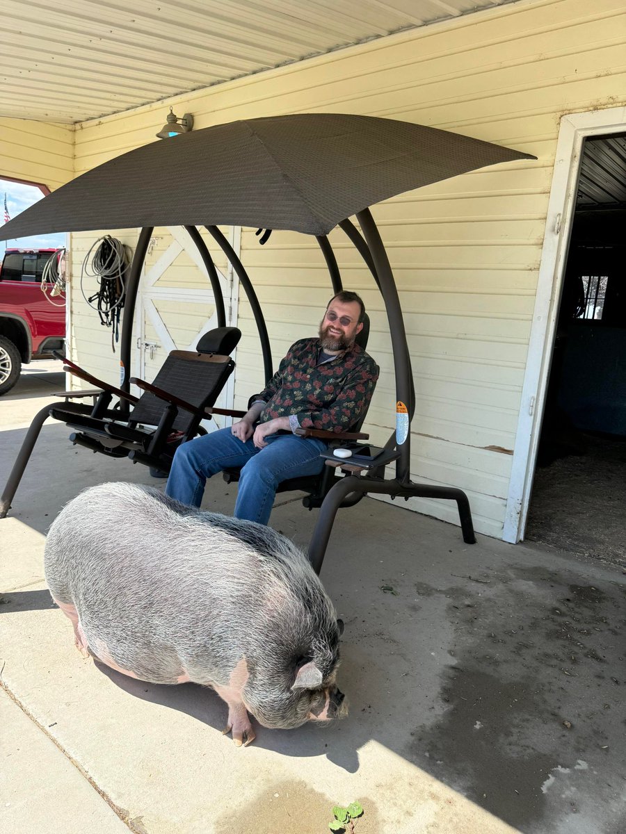 Happy Father’s Day to <a href="/IOHK_Charles/">Charles Hoskinson</a> Charles, father of Nike and Cardano.

He’s a good pops 🫶