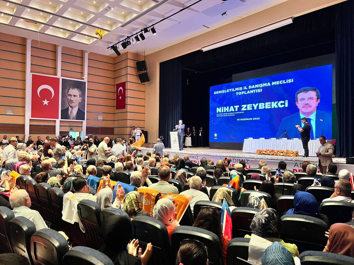 📍Denizli

AK Parti Denizli İl Başkanlığımız tarafından düzenlenen Genişletilmiş İl Danışma Meclisi Toplantımızı gerçekleştirdik.

Teşkilatımızın tüm kademeleriyle bir araya gelerek, birlik ve beraberlik içinde şehrimiz ve ülkemiz adına yürüttüğümüz çalışmaları değerlendirdik.
