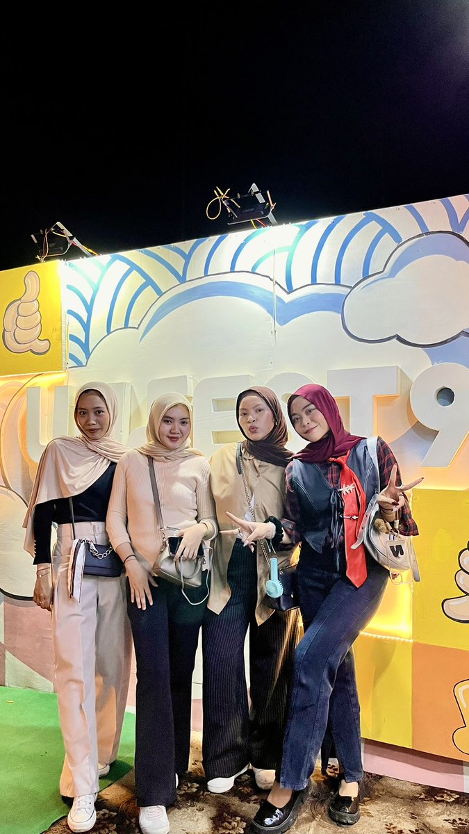 super duper happyyy abis bertemu rc, hivi, nadin, sal tercintaahh! THANK U SOO MUCH UNFEST 9 ❤️‍🔥❤️‍🔥❤️‍🔥