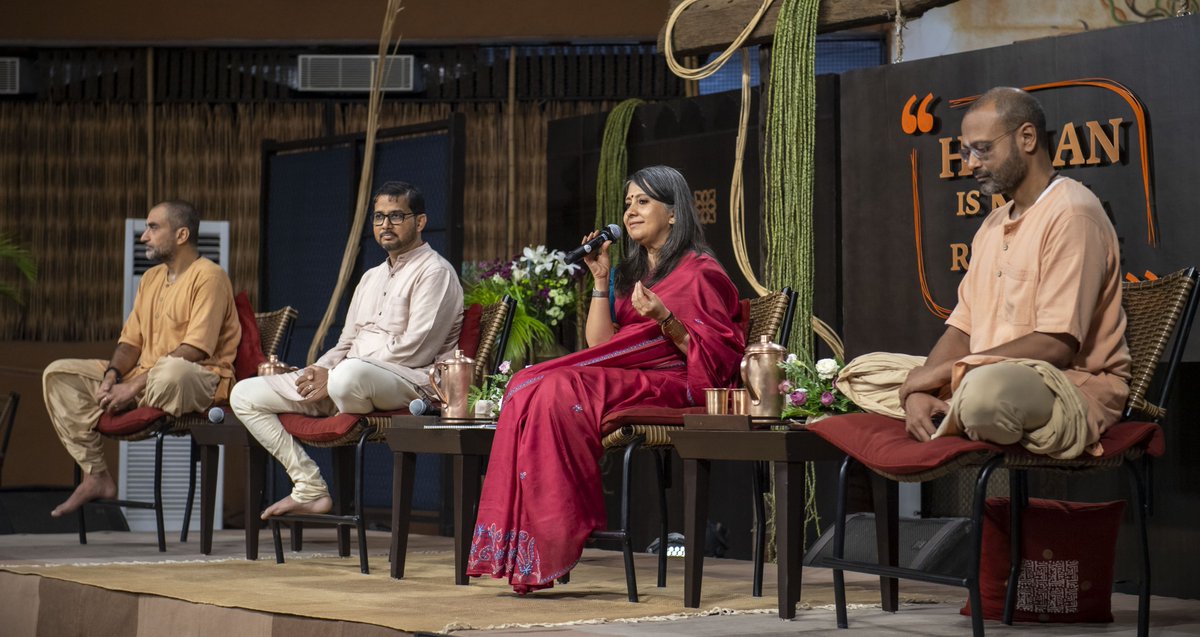 SadhguruAcademy's tweet image. In every Sadhguru Academy program, the Isha Panel is asked the same question in different ways: “How does Isha do it? How do you pull off global scale events and Movements with volunteers?” Swami Ullasa, Swami Sukhada, @MOUMITASENSARMA  and Saurabh Jain, all veteran volunteers…