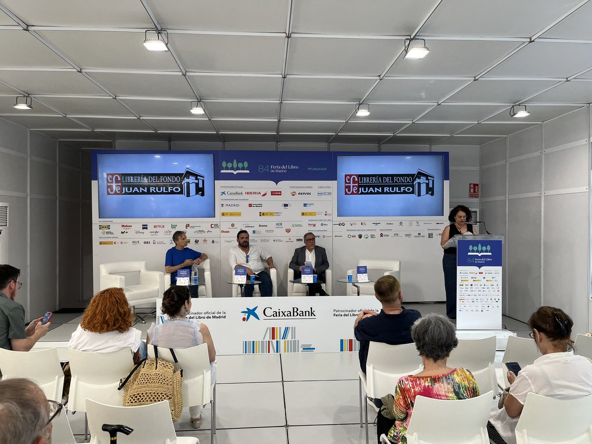 📚🎉 50 años de la Librería Juan Rulfo: una casa para dos continentes

La Librería Juan Rulfo celebra 50 años como el puente literario entre América Latina y España. ¡Un lugar donde los libros se convierten en hogar! 

📍Pabellón CaixaBank.

#NuevaYorkSeEscribeEnEspañol