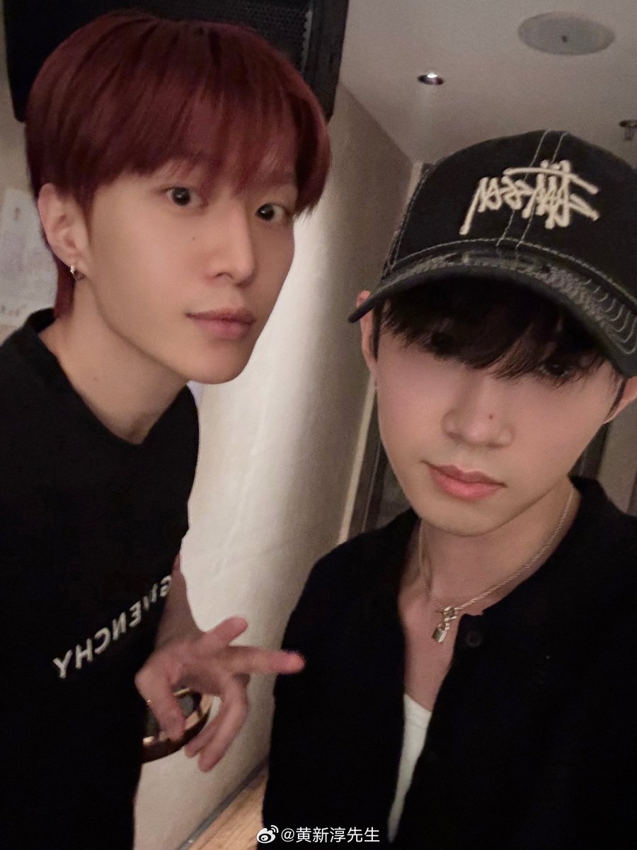 magarifcc's tweet photo. ITS ALWAYS XINCHUN THANK YOU THANK YOU THANK YOU UGHHHHHHHH https://t.co/X3Oj4Qp83H