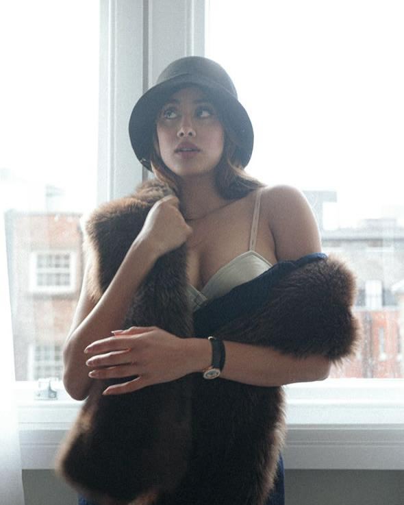 Gtf1WIWa4AAW_15?format=jpg&name=900x900