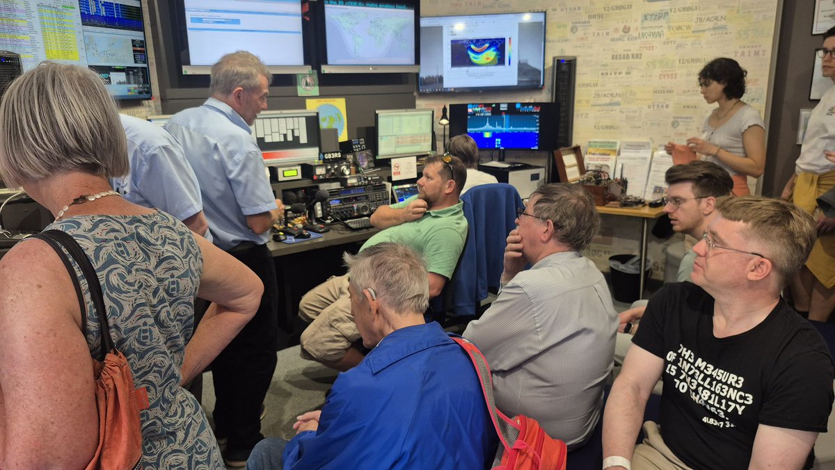 Steve M1ACB (@m1acb) on Twitter photo It was great to meet Colin <a href="/M0Xca/">Colin M0XCA 🇬🇧</a> and many more from the Bracknell ARC <a href="/G4BRA/">Bracknell Amateur Radio Club G4BRA</a> at <a href="/theRSGB/">RSGB</a> National Radio Centre yesterday. Maybe we will squeeze a photo into RadCom - who knows 😉 It was great to meet Colin <a href="/M0Xca/">Colin M0XCA 🇬🇧</a> and many more from the Bracknell ARC <a href="/G4BRA/">Bracknell Amateur Radio Club G4BRA</a> at <a href="/theRSGB/">RSGB</a> National Radio Centre yesterday. Maybe we will squeeze a photo into RadCom - who knows 😉