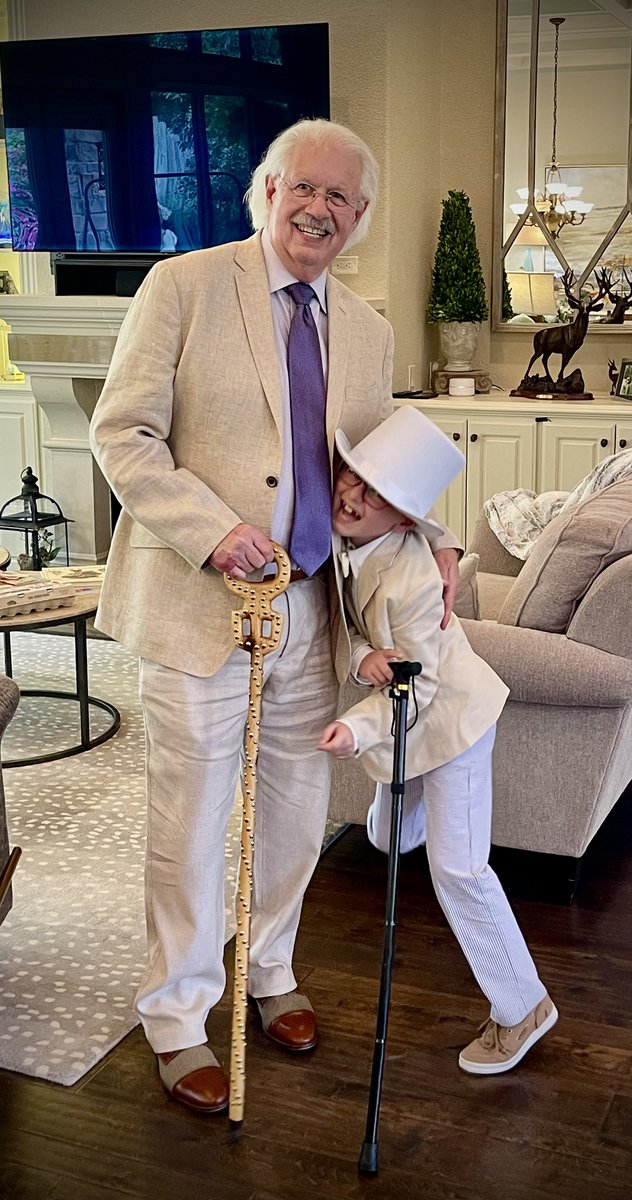 joshcurry11's tweet image. Happy Father’s Day to this distinguished Gentleman! Can’t thank you enough for the dad you are and the things you’ve taught me! Couldn’t ask for a better dad…love ya @LightMinistries