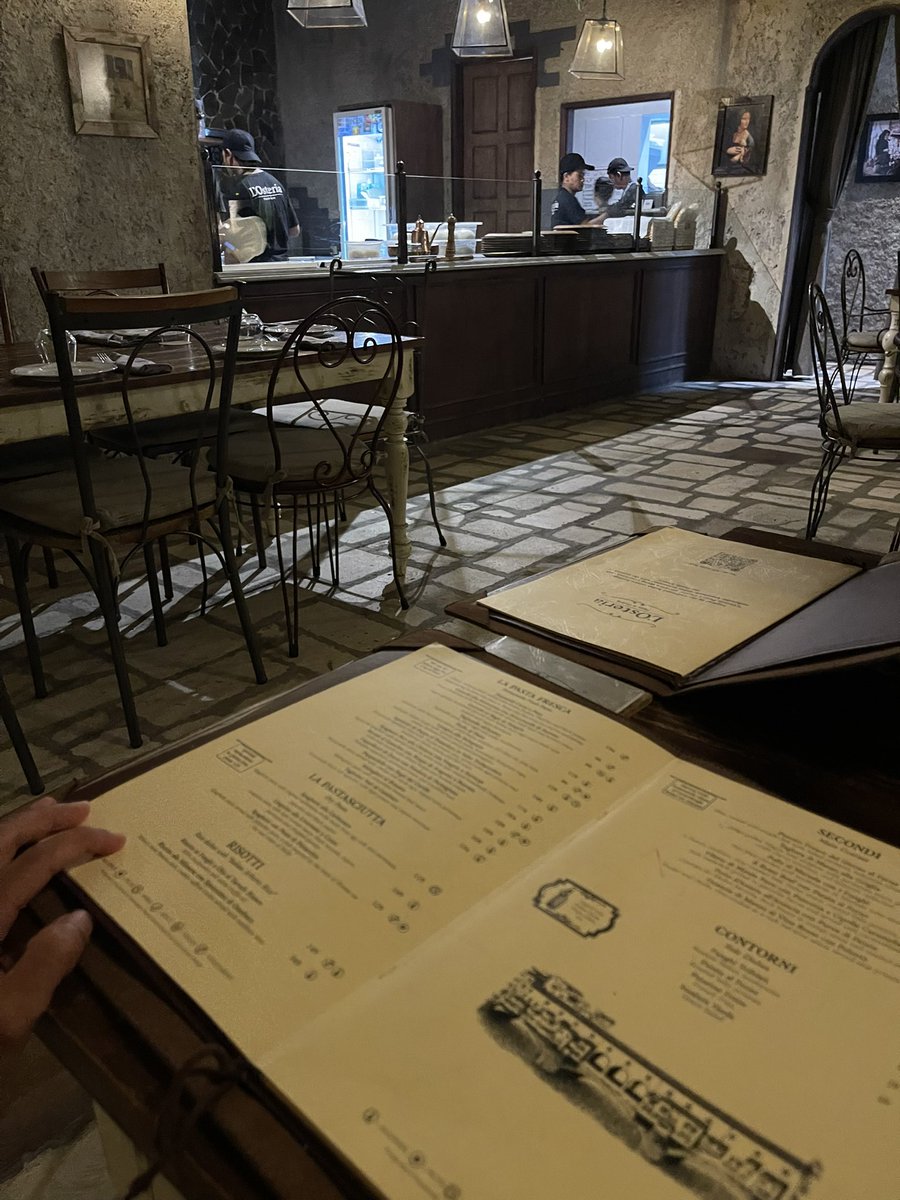 iullp19's tweet photo. ليله غير عن كل اليالي ليلة بعنوان الوداع 
وداع ماذا؟ وداع النفس التائه اللتي تبحث 
عن نفسها منذ مدة ليست بالطويلة ولكن 
كانت مستمتعة بما تمر به من تقلبات مزاج 

See you soon my friend https://t.co/UoCBwOU58g