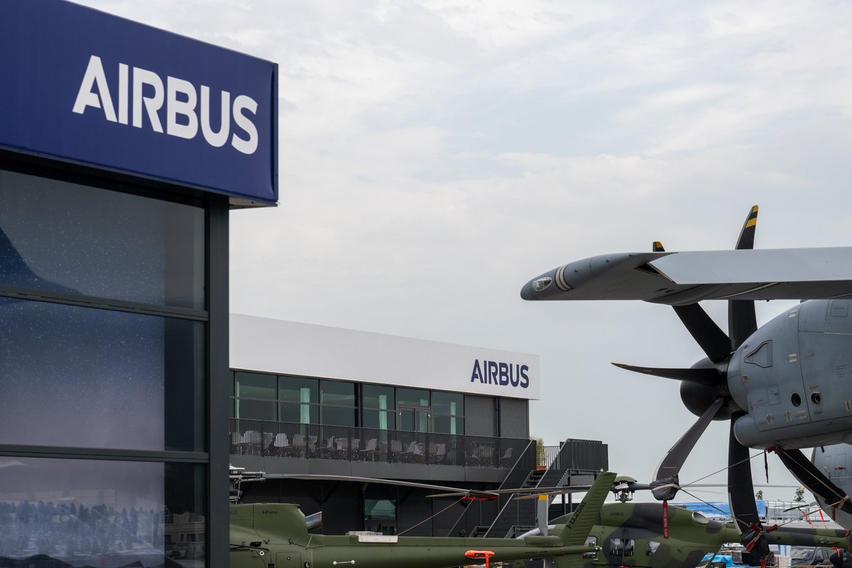 We're almost ready for this year's Paris Air Show! 
We will once again showcase our products, latest innovations and much more... Stay tuned 👀
📅 16 to 22 June
📍 Paris Le Bourget, France 
#PAS25
Learn more: airbus.com/en/newsroom/ev…