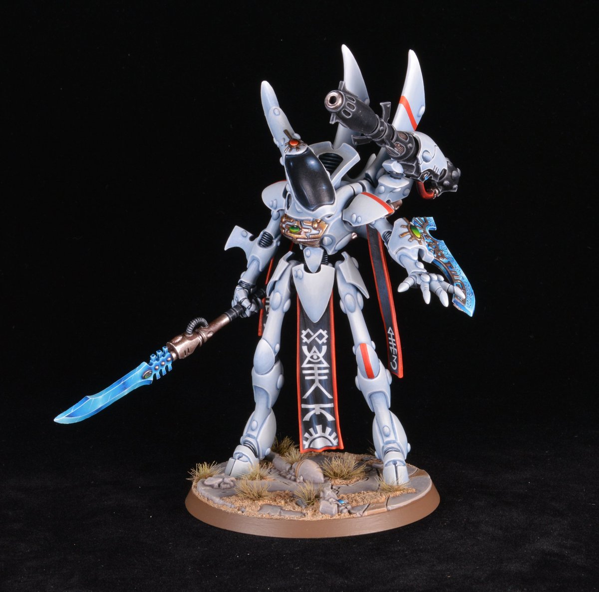 4 words and 4 images to describe your paint style:

Looks alright takes forever