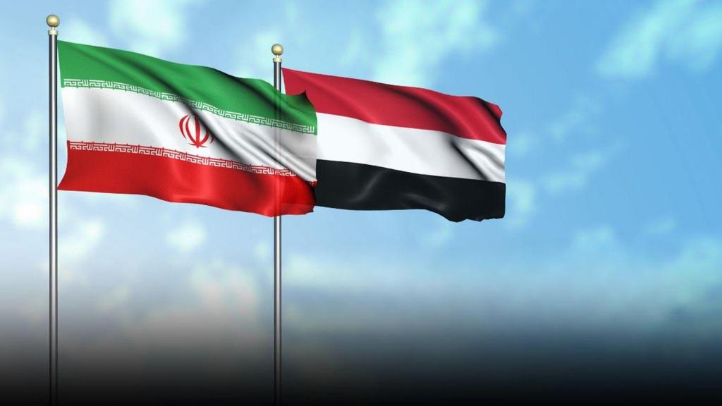 Mohamed008890's tweet photo. نزدیک بود برای برادرانم در ایر��ن بنویسم و از شایعات و مأیوس‌کنندگان هشدار بدهم...
اما به یاد آوردم که سال‌هاست از آگاهی‌شان می‌آموزم و از صبرشان الهام می‌گیرم.
آن‌ها بودند که پایداری در برابر هیاهو را به ما آموختند...
پس آیا رود، دریا را راه می‌نماید؟
از یمن تا تهران… درود 🇮🇷🇾🇪 https://t.co/jeqH1e0zMF