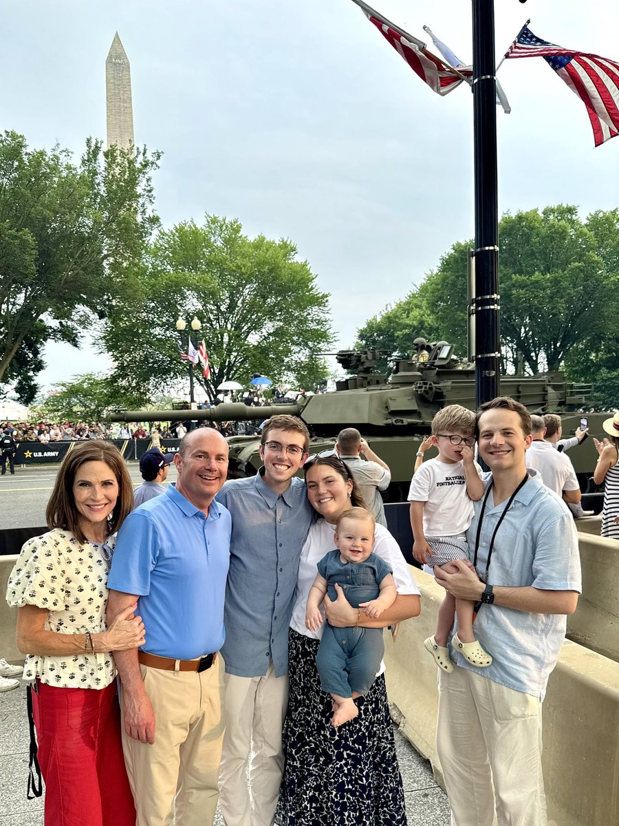Mike Lee tweet media