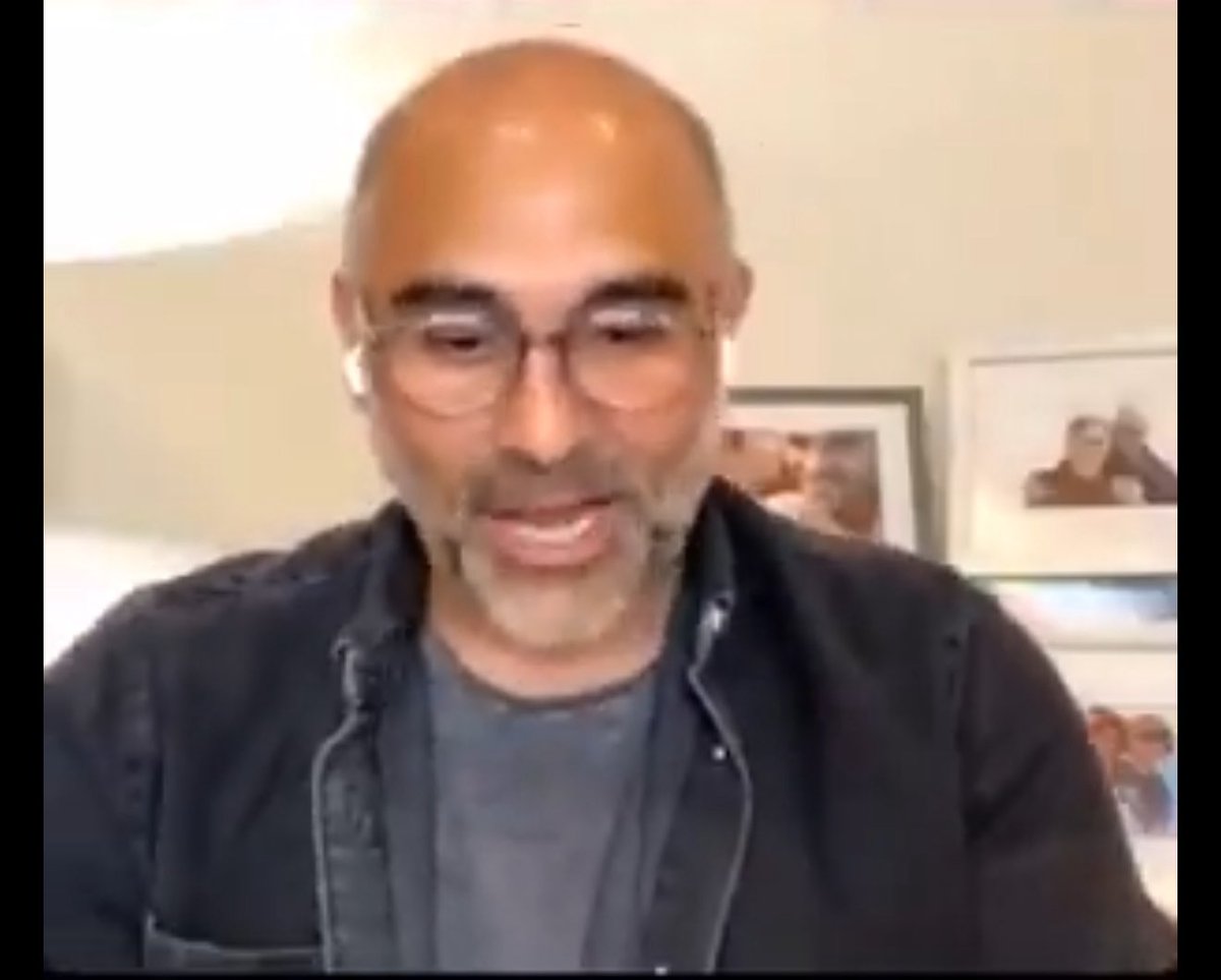 Maramensaje's tweet image. Los dos viejos, calvos, drogadictos, sin talento, sobreviviendo como pueden, vomitados por su familia, siempre a las sombras y recogiendo las migajas que les da el apellido de papá. Verdaderos NiNis.
@PelonGomis 
@pedroferriz3