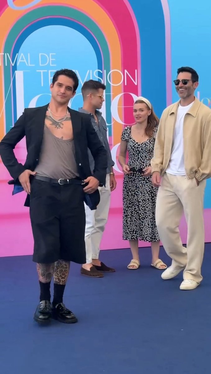 Clark Kent Portrayals in Smallville and Superman \u0026 Lois, image size:679x1200