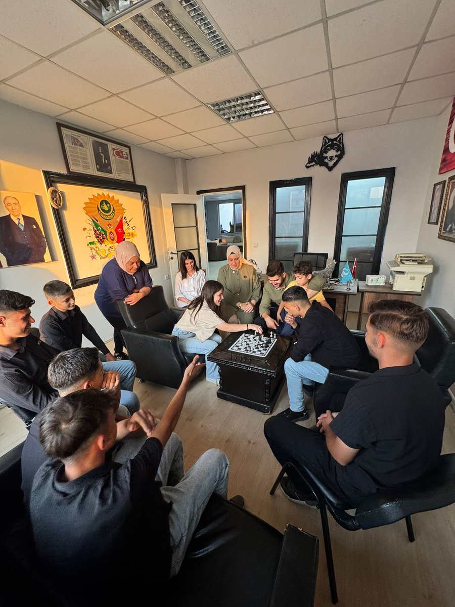 📍Ülkücü Şehit Mahmut Özelkan Yaz Kampı-Santraç Turnuvaları

Ülkü Ocakları Adana İl Başkanlığı olarak lise ve ortaokul öğrencilerine yönelik düzenlediğimiz "Ülkücü Şehit Mahmut Özelkan Yaz Kampı" kapsamında İl ve tüm İlçe Ocak Ortaöğretim ve Asena Birimlerimiz Santranç