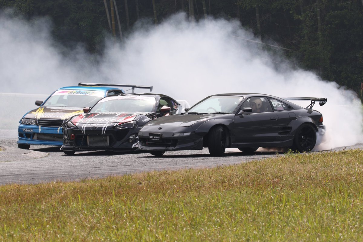 Tsuyoshi_Tezuka's tweet image. 今月末のSIM澤くん＆ロックオンの走行会に向けて86直さなきゃ

#カーコネクト岐阜 
#カーコネクト
#lockon
#BeastR
#ビーストアール
#手塚強
#川瀬羚也
#走行会