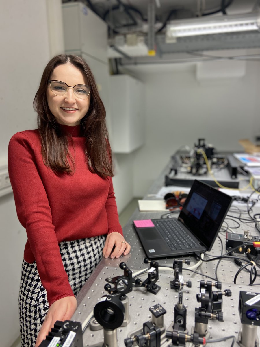 Linda Qerimi #PhysikerinderWoche - Linda is a PhD candidate at LMU Munich at the Chair of Physics Education Research under Prof. Kuhn, specializing in quantum physics and quantum technologies... @BMBF_Bund #womeninphysics #physikerin 👩‍💻 👉 dpg-physik.de/vereinigungen/…