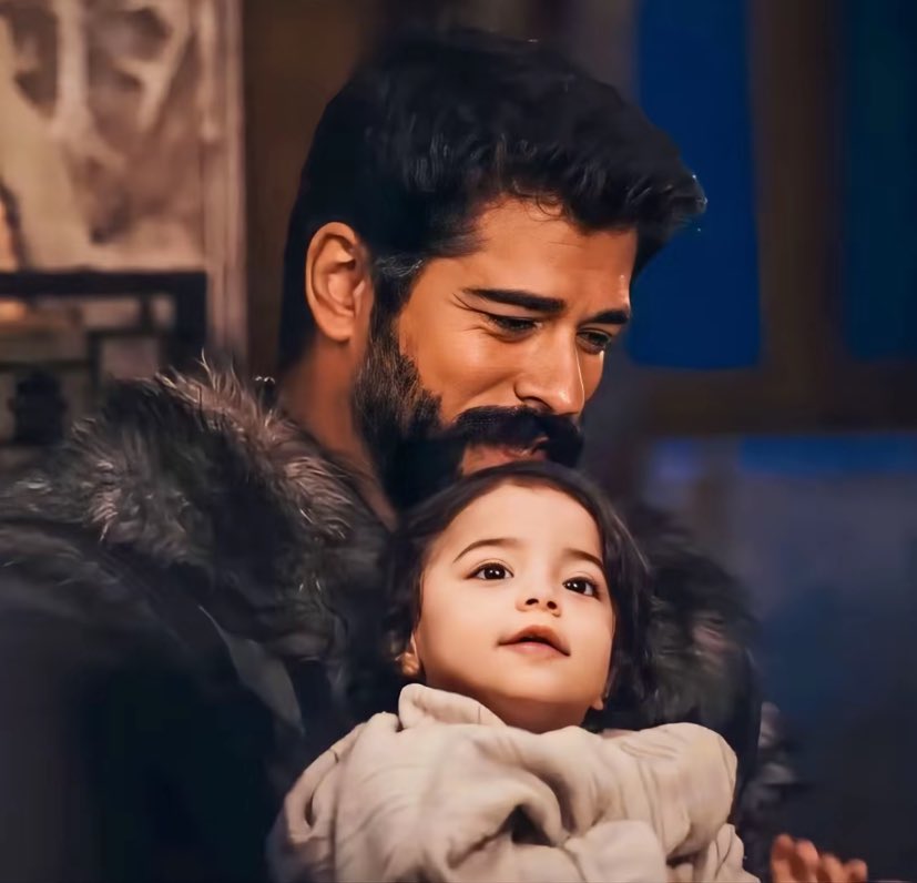 asyaamm_'s tweet photo. Babalar Günü Kutlu Olsun ✨💌💘
#KuruluşOsman #HalimeHatun #AsyaAğca #OsHal https://t.co/cnEXF8DrPh