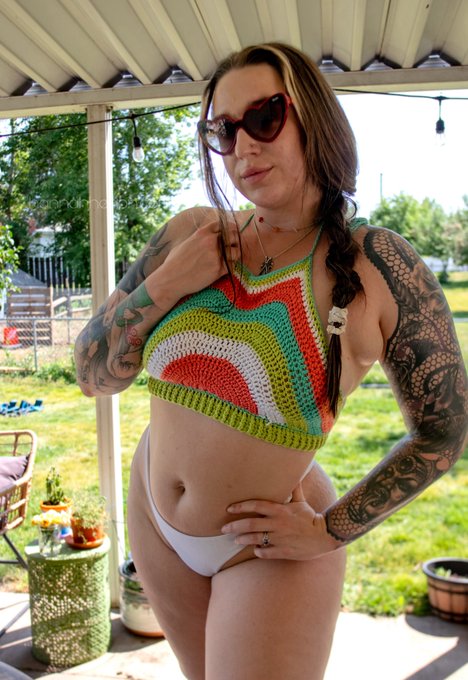 Watch Hannah Hedon's leaked NSFW photo on TwXstars