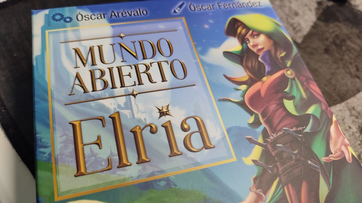 Juego en cajita pequeña que se vino ayer para casa. Con ganas de probarlo. <a href="/OwlisticGames/">Owlistic Games</a>