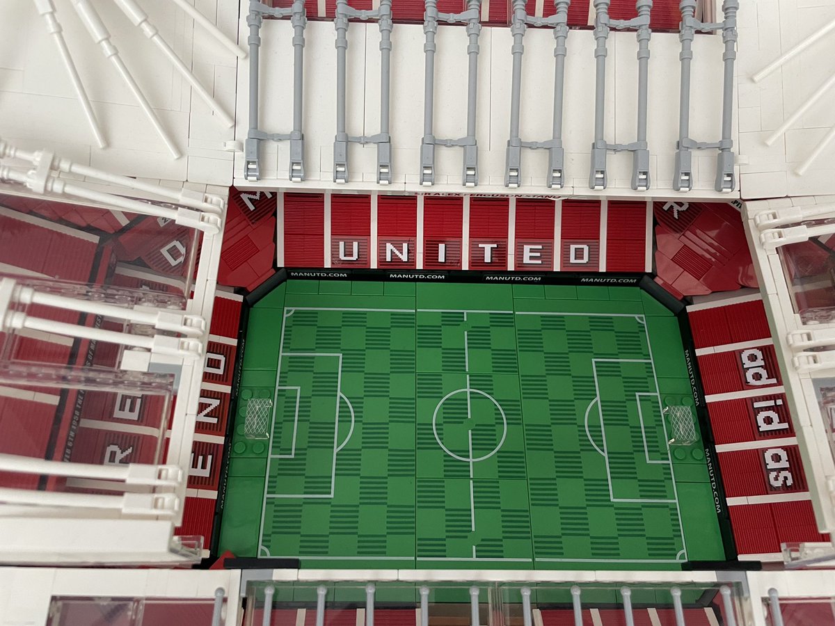 charlielegocity's tweet image. Hello! Calling all football fans! Here we have @LEGO_Group Old Trafford Stadium (Manchester United) 

#lego #creatorexpert #legocreatorexpert #manchesterunıted #legomanchesterunited #oldtraffordstadium⚽️❤️ #legooldtraffordstadium