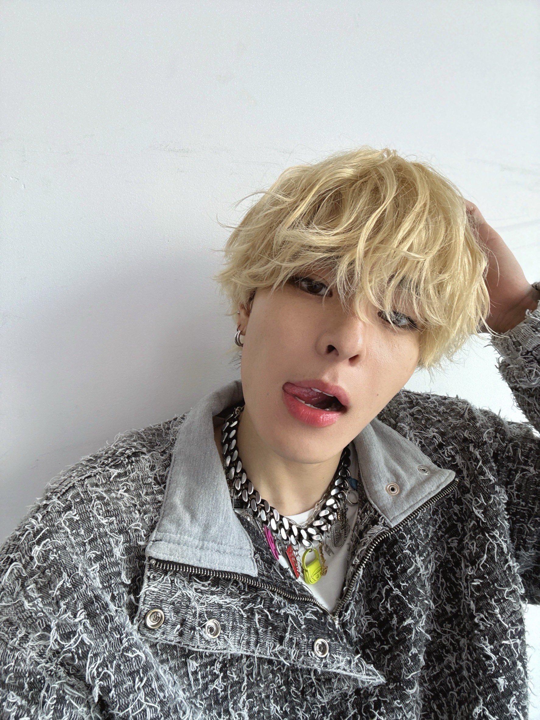 ウルフ・ファング・ダンブルポップ - Amazon.com Music