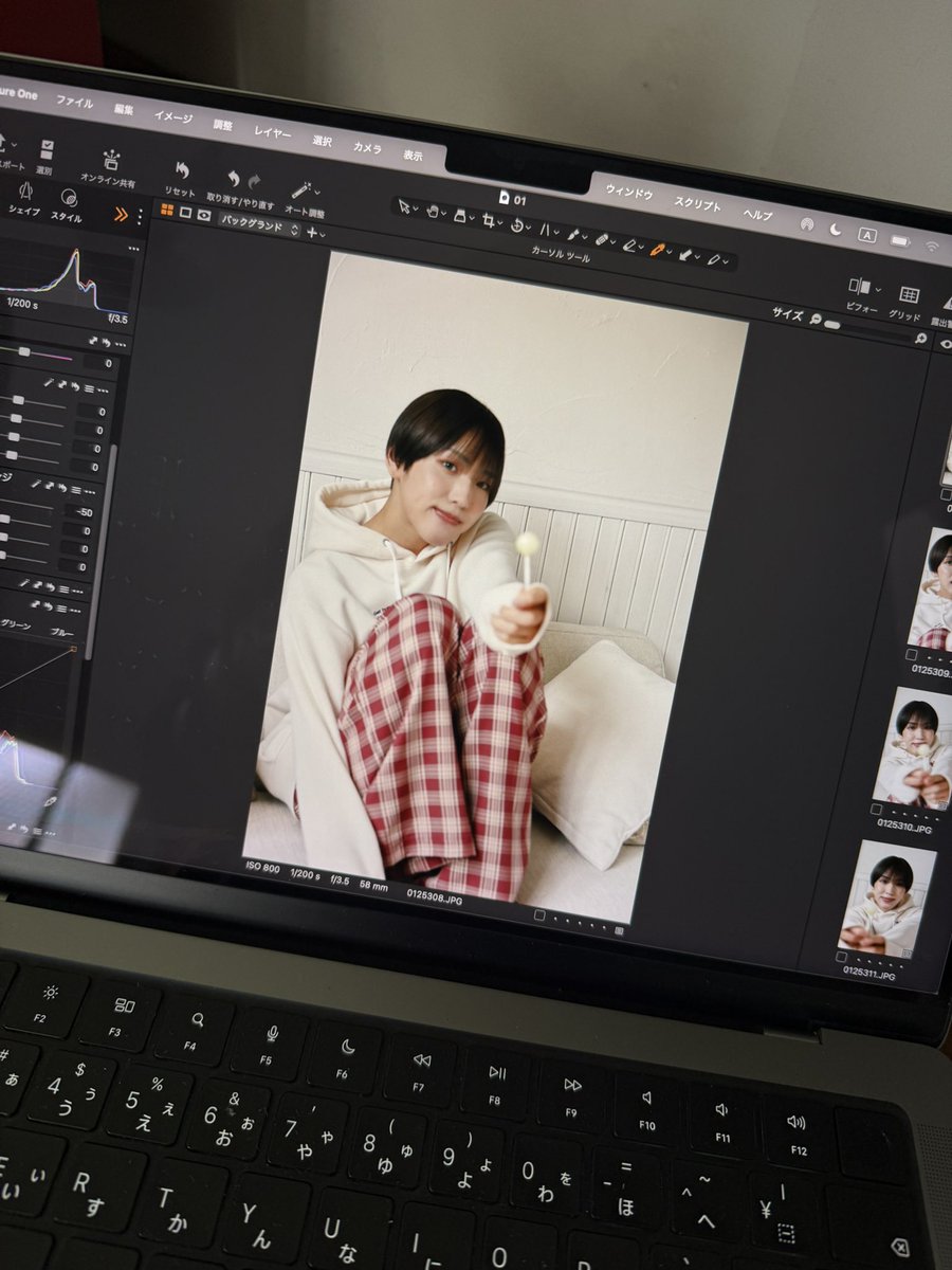 masaten_'s tweet photo. 生誕グッズ販売23:59までぇ！！！
思いの詰まった生誕グッズなので是非〜

https://t.co/unH6DrAuP9 https://t.co/zc22C8ERqf
