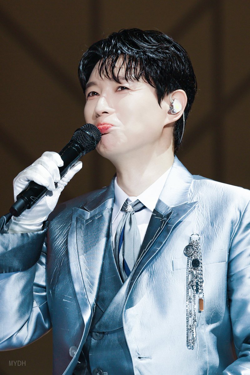 MyDooHoon's tweet image. 240907 FNL : FORESTELLA Night Live

-
배두훈은
짱귀욥다

૮( ⸍ɞ̴̶̷ ·̫ ɞ̴̶̷⸌ )ა♡
-

#배두훈 #Baedoohoon 
#포레스텔라 #Forestella