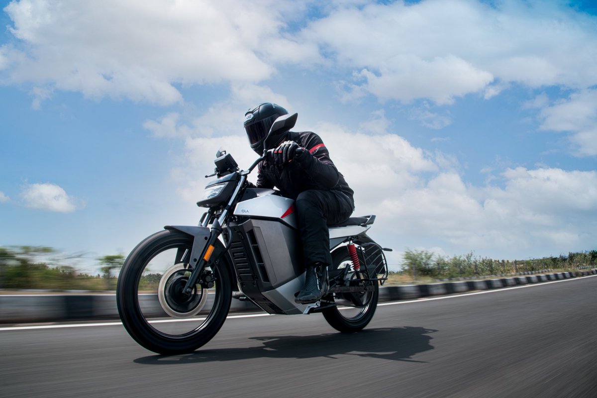 They say the future is unpredictable. We say it’s rideable.
Experience the #RoadsterX today!
#BikeOfTheFuture #RideTheFuture