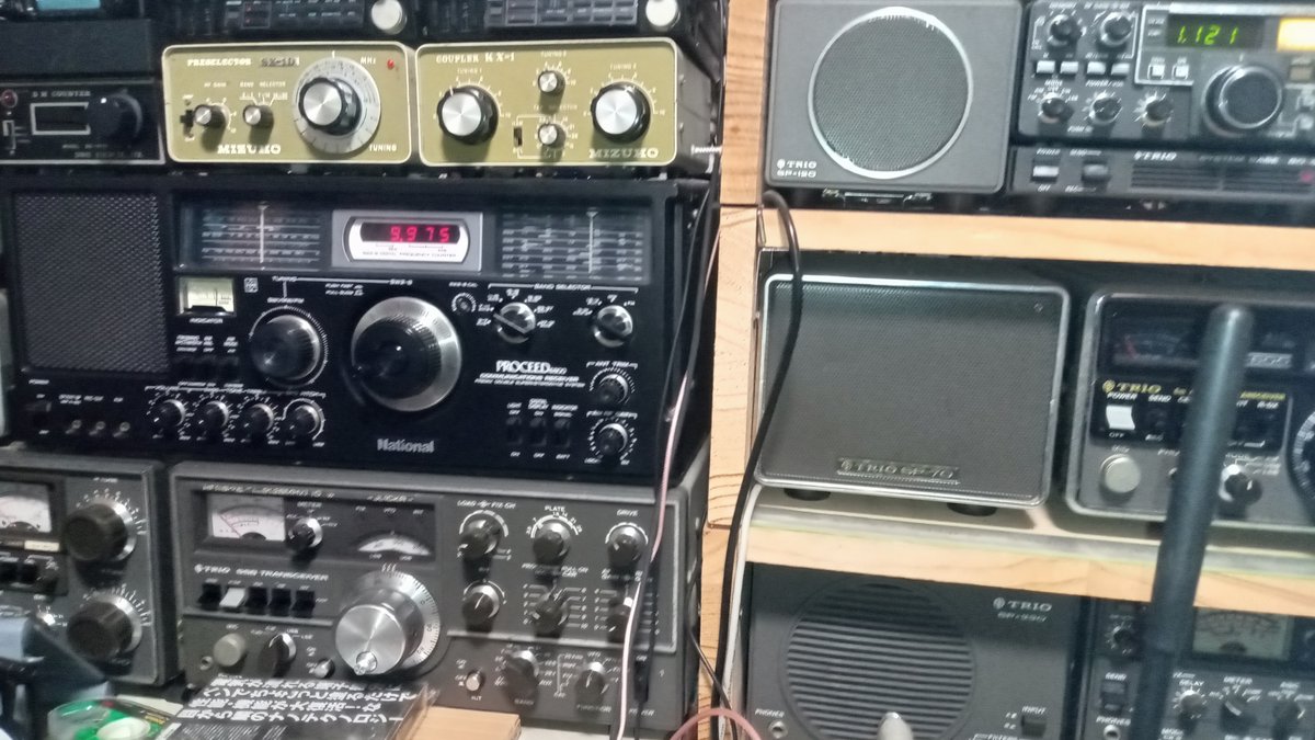 akabe_EL's tweet photo. #KTWR を今週も聴いてます。
↑
「各局、各局、各局…こちらはグアム!」
今日も #PROCEED4800 + 11mH L/W ANTにて強力かつ良い音で受信してます。
の~んびり…聴いてます。 (IS...途切れたぁー!)
📷 https://t.co/KyLwamSmEG