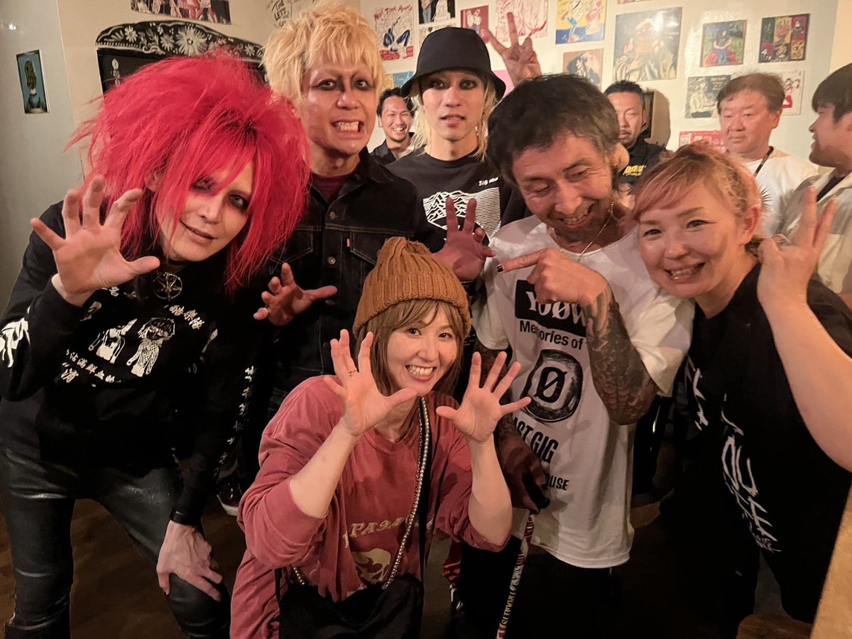 ExSxRxZ pre
ROOTS OF PUNK 69erz Vol.15
　　【ENJØY PUNK ROCK】
『ØUROBROS FREEDOM TOUR』
『GLORY BOYS 』
1st Single  【ニヒルに火をつけて】release tour

６月14日（Sat）
@  groove stock （豊川）

▪︎ACT▪︎
ØUROBROS 
Vanishing
theSCOOTERZ
JUNK DOLL
GLORY BOYS

BiG THANX‼︎