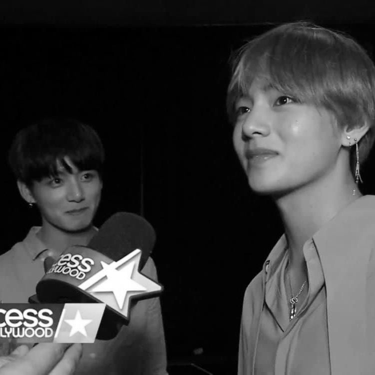 หาให้ได้นะ คนที่มองเราด้วยสายตาแบบเดิมทุกปีอะ