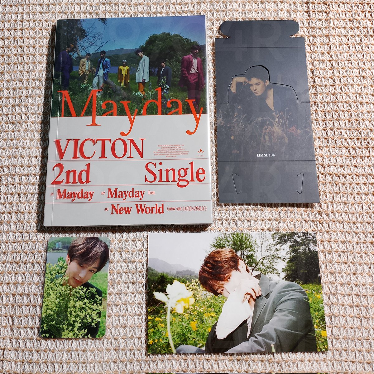 1997C4RT's tweet photo. wts lfb ph

🫧 victon 'mayday' unsealed album - 100 ea set
(avail: venez &amp; m'aider)

— complete inclu
— x sensi
— dm for condi

reply/dm to claim ^^

t. sejun seungwoo chan subin https://t.co/DkJSxaIdvZ