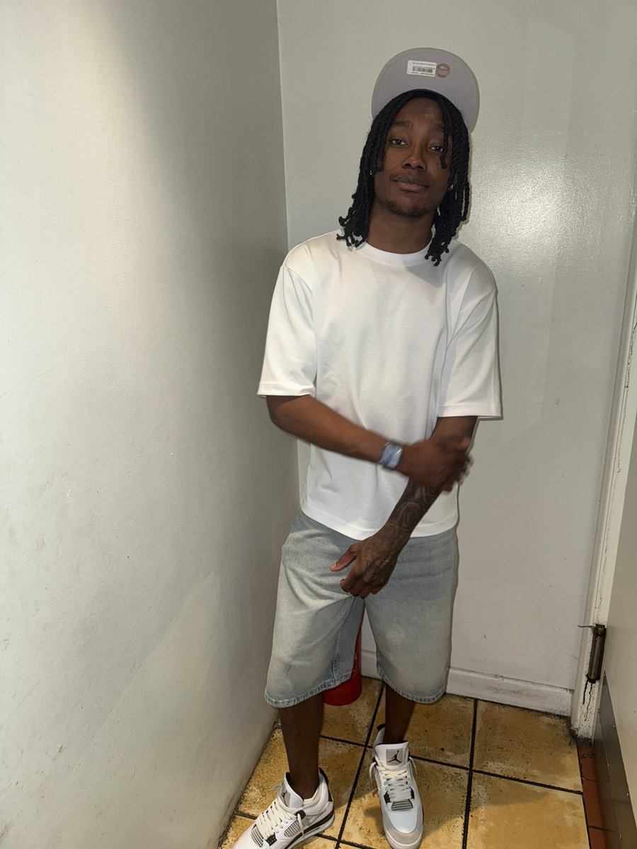 L 🇯🇲🇧🇧 tweet media