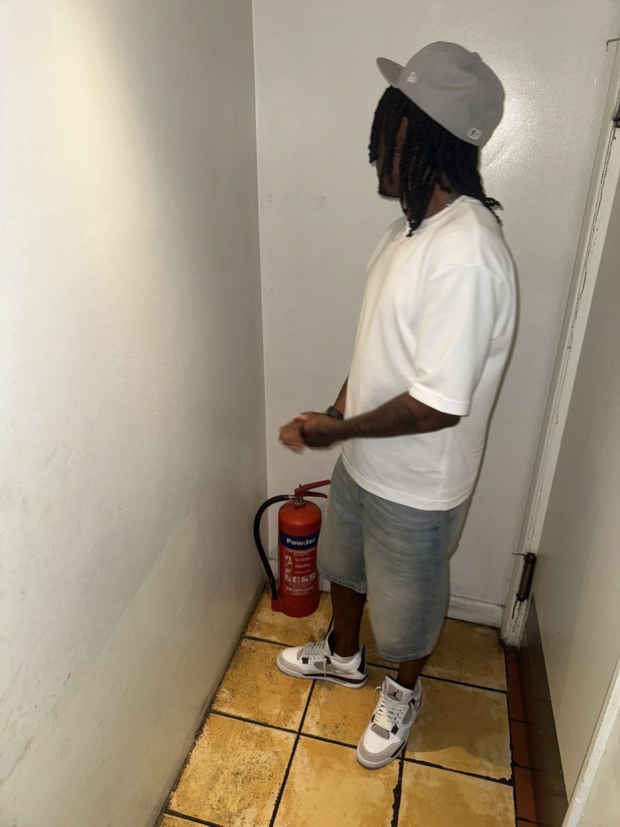 L 🇯🇲🇧🇧 tweet media