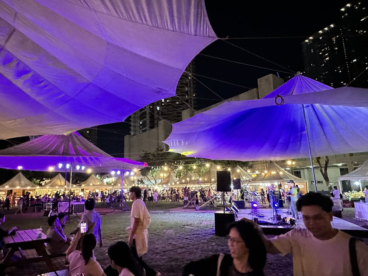 monsterryfied19's tweet photo. Let's close the weekend with a chill sesh here sa fave meetup place natin πβοΈ Arat na!
π Greenfield Central Park
#SundayFunday https://t.co/mK6zt6Xtxu