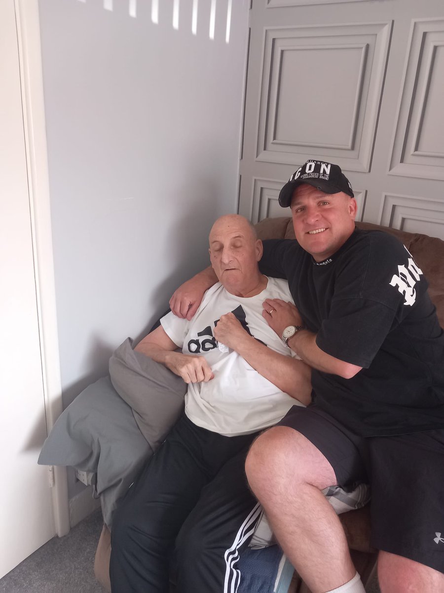 Spending some time with my hero on Father’s Day what I would give for a kick about  and seeing you pitchside   ❤️❤️❤️ love you best dad and grandad anyone could wish for ❤️😢