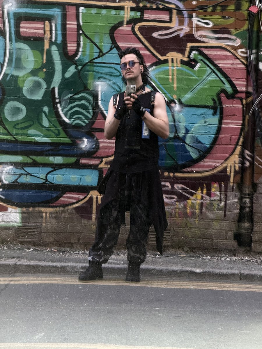 Hi! I look like this now. 

I think I’m happy about it.