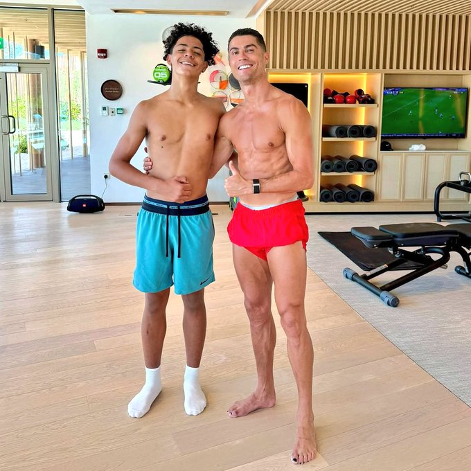 Cristiano Jr y Cristiano Ronaldo