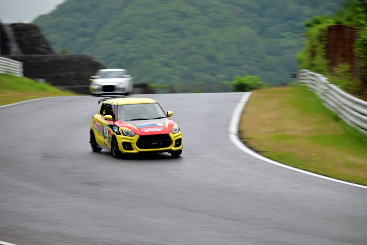 Keisportscar244's tweet photo. #コンプリートスピード #スイフトカップトロフィー #completespeed #Swiftcuptrophy #関西サーキットカメラ部 https://t.co/qsPbdAod7k