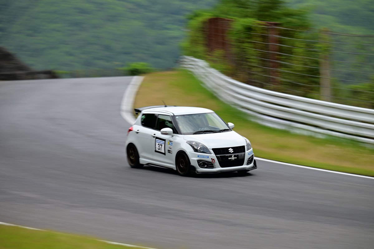 Keisportscar244's tweet photo. #コンプリートスピード #スイフトカップトロフィー #completespeed #Swiftcuptrophy #関西サーキットカメラ部 https://t.co/LndQMgNfPk