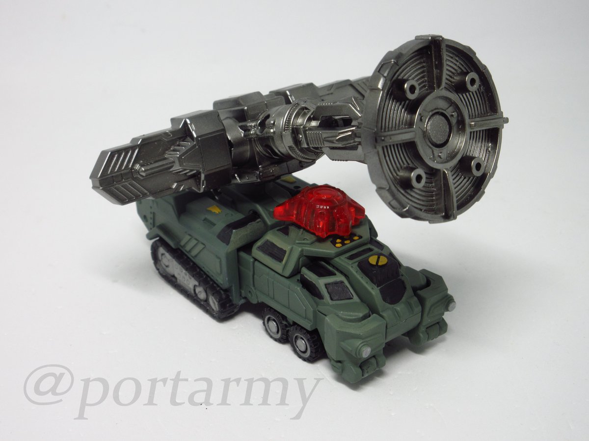 portarmy's tweet photo. 今回のリペはスーパーリンクのシグナルフレアで
「90式メーサー殺獣光線車」風味のシグナルフレアにしました。
シナジネクスのゴジラコラボ発表からやりたかったネタです
#リペフォ
#トランスフォーマー
#ゴジラ
#Maccadam https://t.co/ESG1I3aoBZ